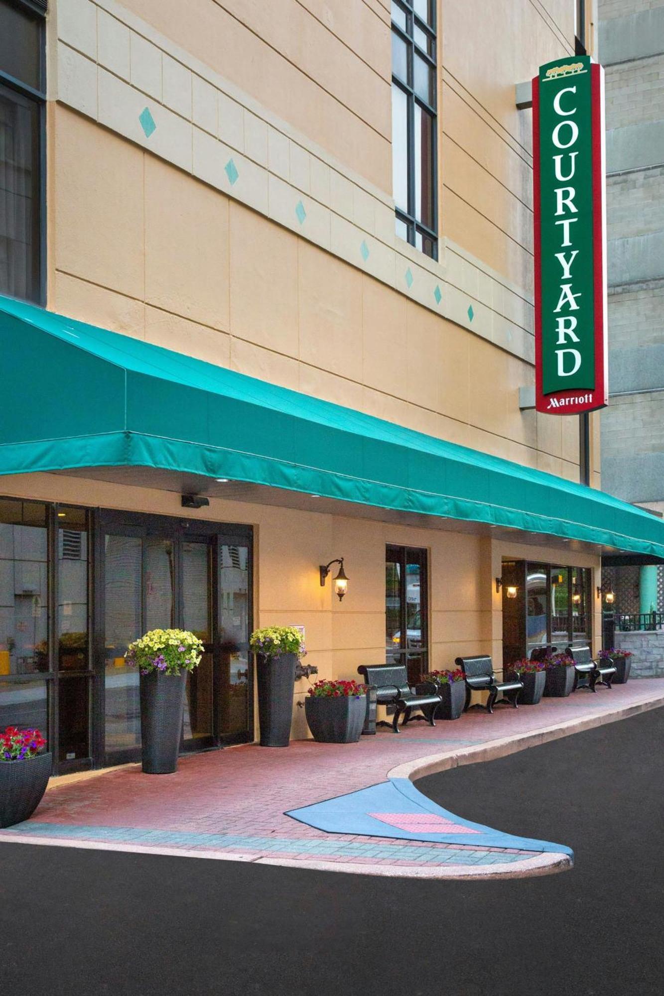 Courtyard Wilmington Downtown Hotel Buitenkant foto